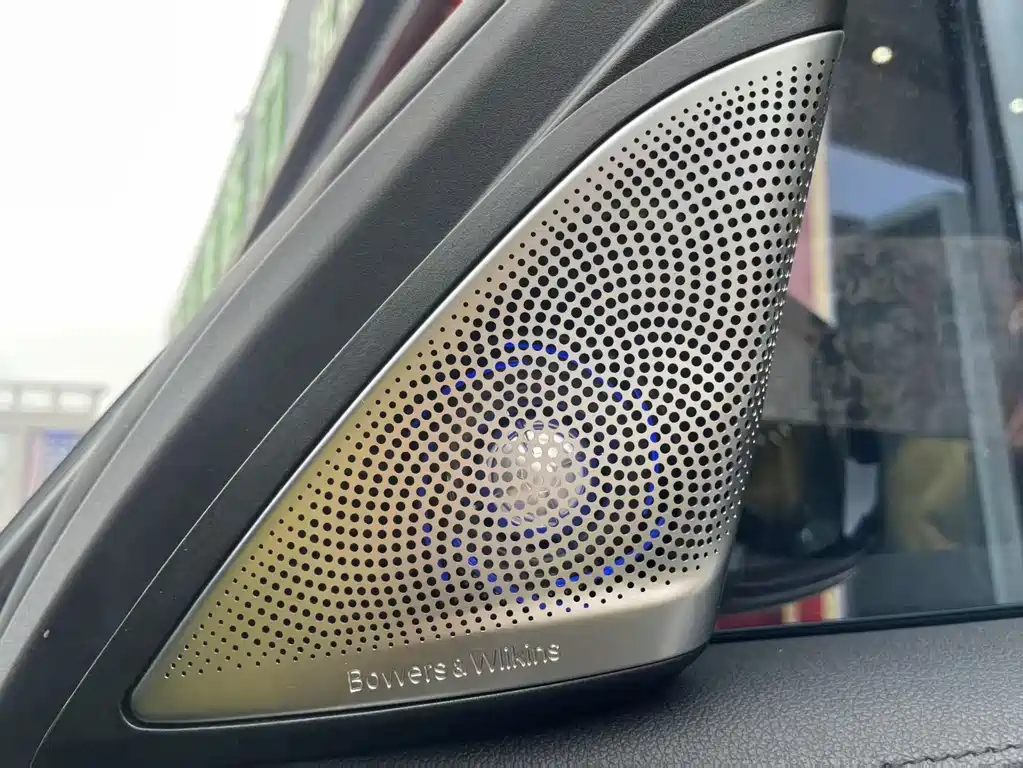 BMW BMW 5 Series Import 2019 525i M Sport Package 2019 - thumbnail 12
