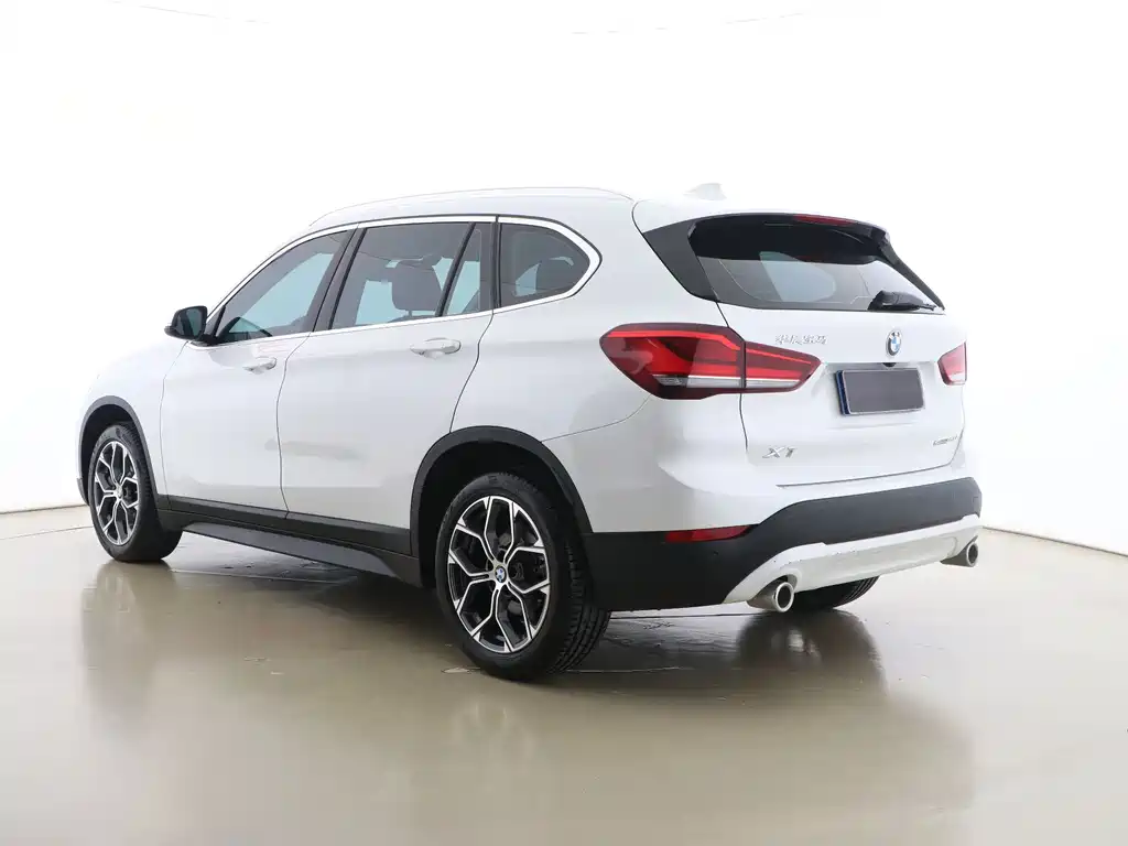 BMW BMW X1 2022 sDrive25Li Leading Edition 2023 - thumbnail 7