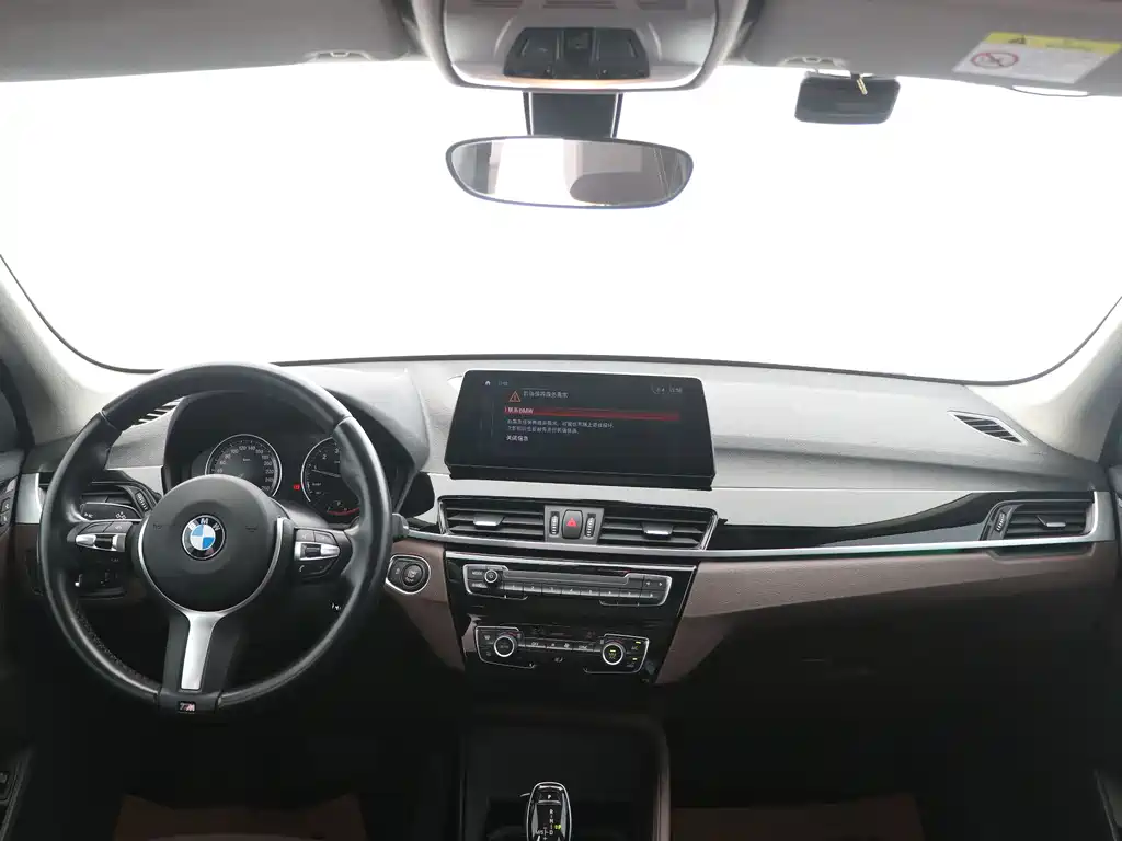BMW BMW X1 2022 sDrive25Li Leading Edition 2023 - thumbnail 8