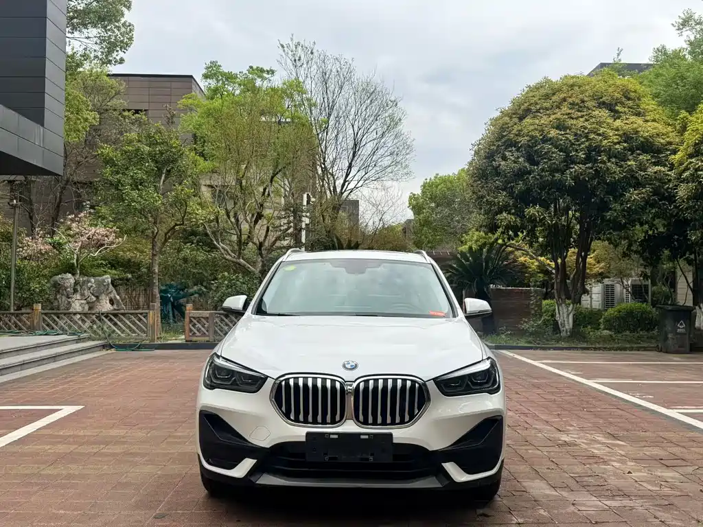 BMW BMW X1 2022 sDrive25Li Leading Edition 2021 - thumbnail 2