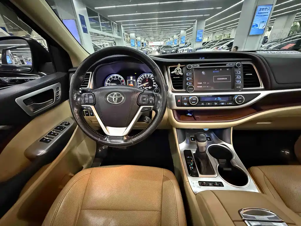 Toyota Toyota Highlander 2015 2.0T AWD Premium Edition 7-seater 2015 - thumbnail 12