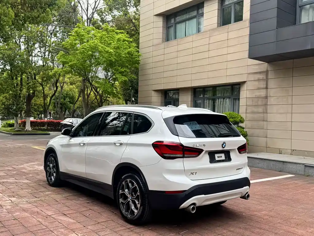BMW BMW X1 2022 sDrive25Li Leading Edition 2021 - thumbnail 7