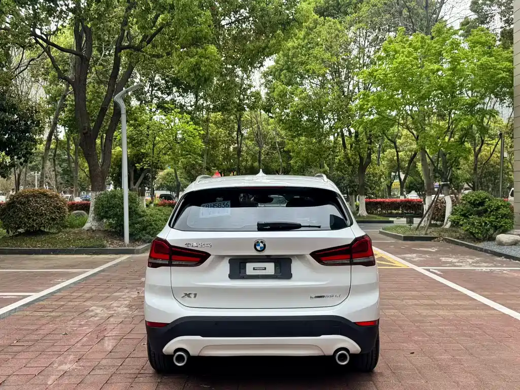 BMW BMW X1 2022 sDrive25Li Leading Edition 2021 - thumbnail 8