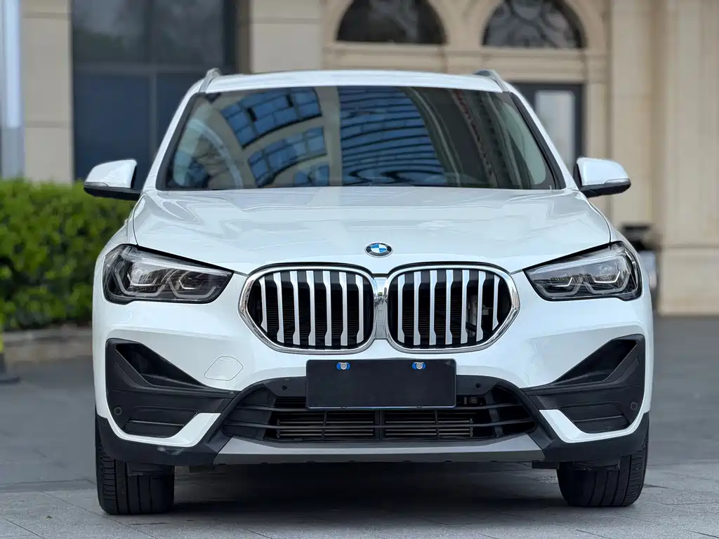BMW BMW X1 2022 sDrive25Li Leading Edition 2022 - thumbnail 2