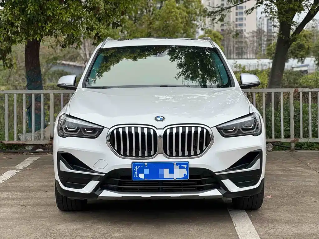 BMW BMW X1 2022 sDrive25Li Leading Edition 2023 - thumbnail 2