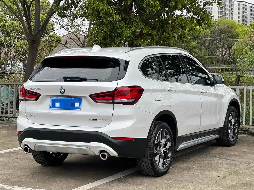 BMW BMW X1 2022 sDrive25Li Leading Edition 2023 - thumbnail 10