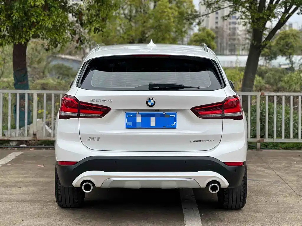 BMW BMW X1 2022 sDrive25Li Leading Edition 2023 - thumbnail 12