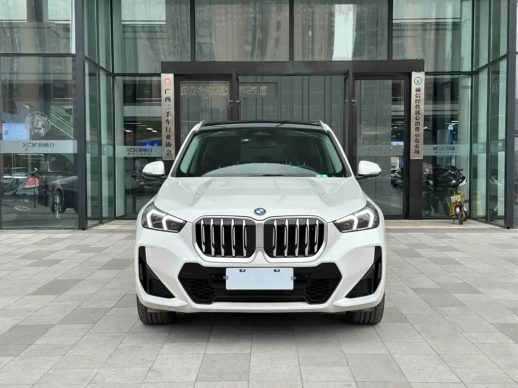 BMW BMW X1 2023 sDrive25Li M Sport Package 2023 - thumbnail 2