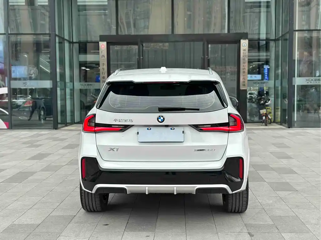 BMW BMW X1 2023 sDrive25Li M Sport Package 2023 - thumbnail 5
