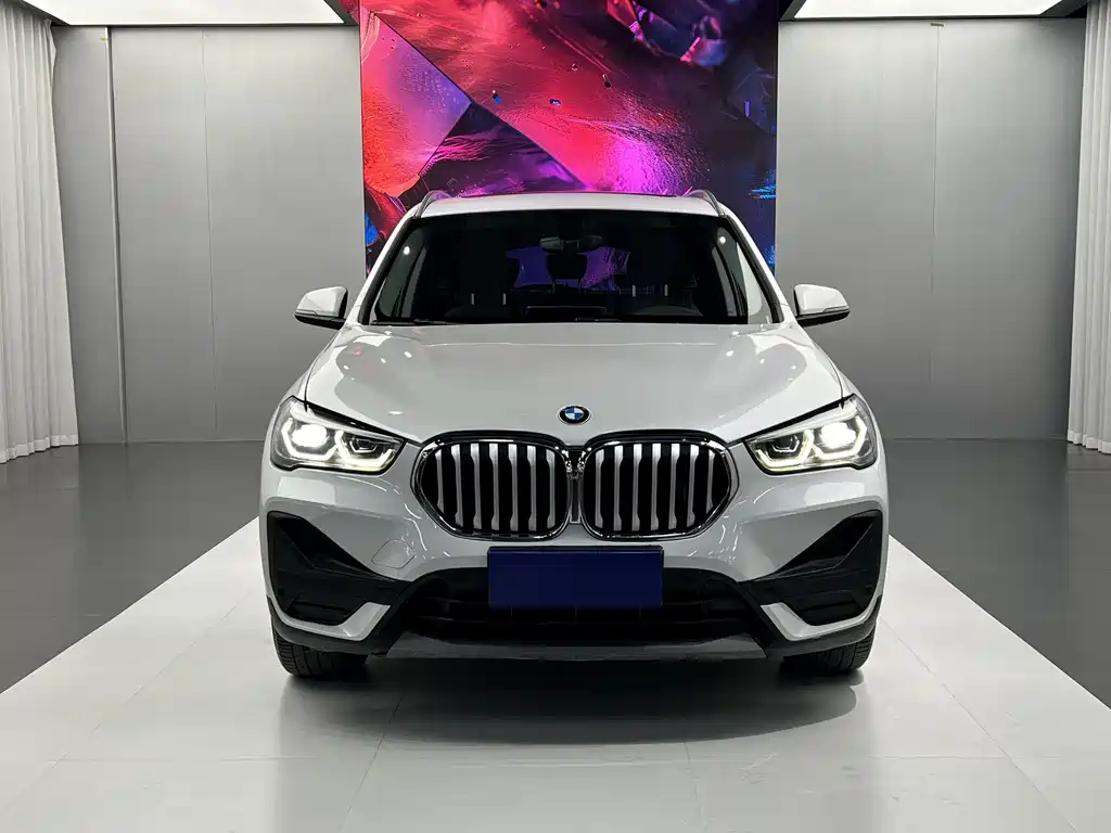 BMW BMW X1 2022 sDrive25Li Leading Edition 2023 - thumbnail 2