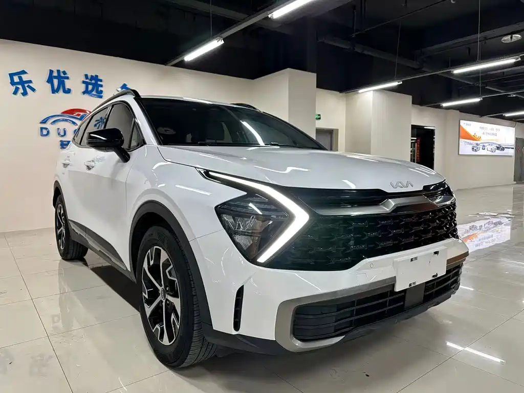 Kia Sorento 2023 2.0L HEV FWD Premium Edition 2023 - thumbnail 3