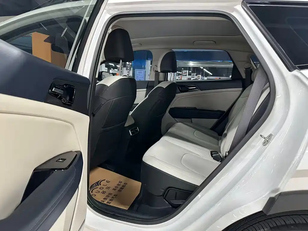 Kia Sorento 2023 2.0L HEV FWD Premium Edition 2023 - thumbnail 6