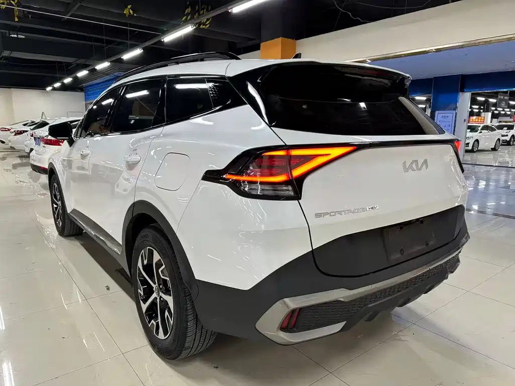Kia Sorento 2023 2.0L HEV FWD Premium Edition 2023 - thumbnail 8