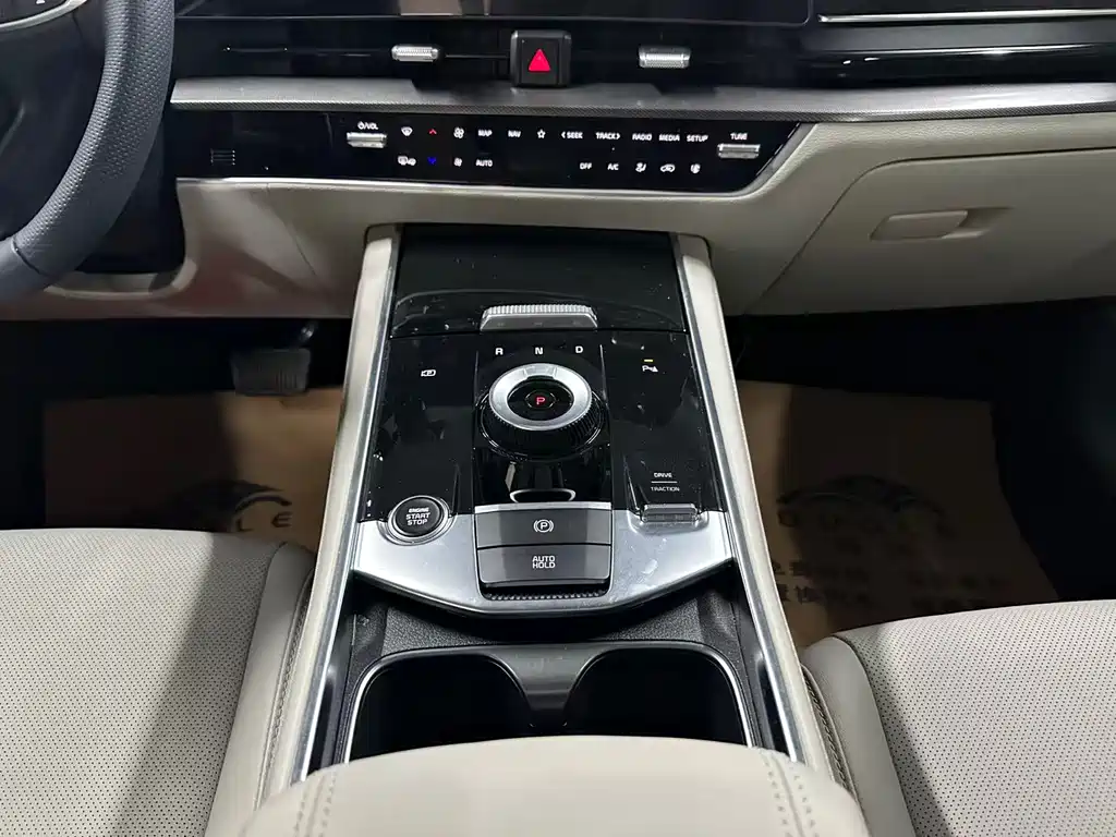 Kia Sorento 2023 2.0L HEV FWD Premium Edition 2023 - thumbnail 12