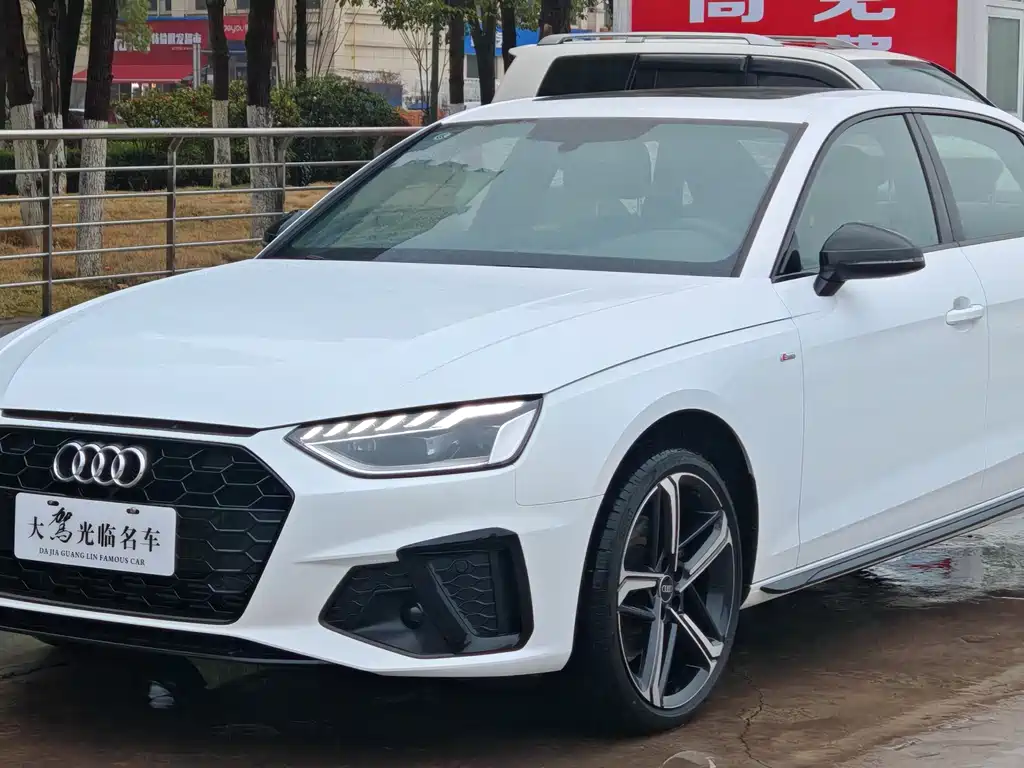 Audi Audi A4L 2024 40 TFSI Luxury Dynamic Edition 2025