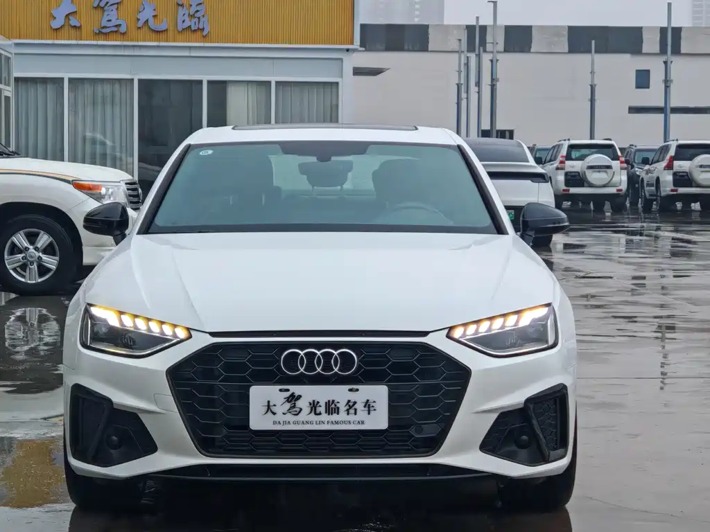 Audi Audi A4L 2024 40 TFSI Luxury Dynamic Edition 2025 - thumbnail 2