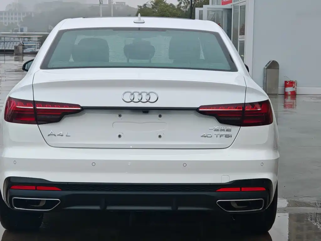 Audi Audi A4L 2024 40 TFSI Luxury Dynamic Edition 2025 - thumbnail 6