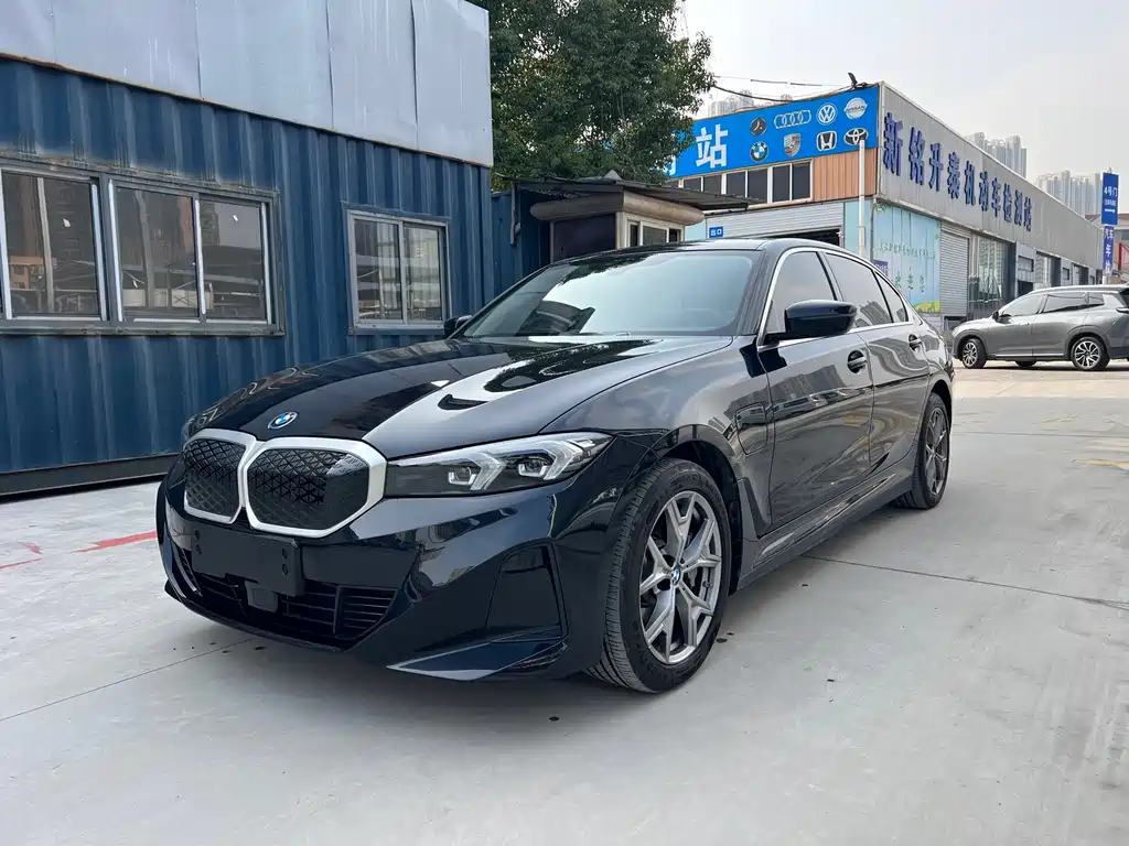 BMW BMW i3 2025 eDrive 35 L 2024