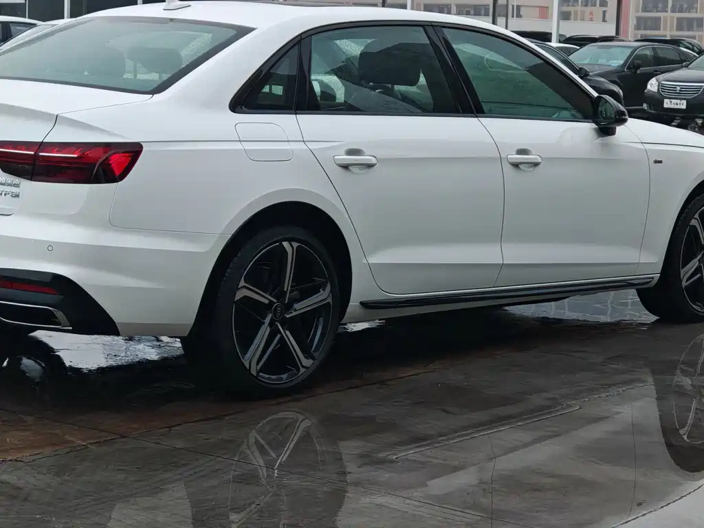 Audi Audi A4L 2024 40 TFSI Luxury Dynamic Edition 2025 - thumbnail 10