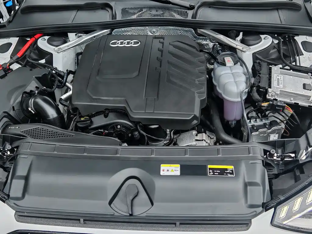 Audi Audi A4L 2024 40 TFSI Luxury Dynamic Edition 2025 - thumbnail 18