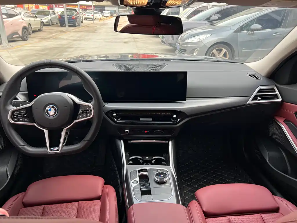 BMW BMW i3 2025 eDrive 35 L 2024 - thumbnail 6