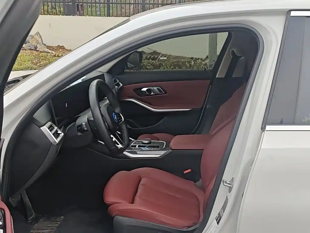 BMW BMW i3 2025 eDrive 35 L 2025 - thumbnail 9