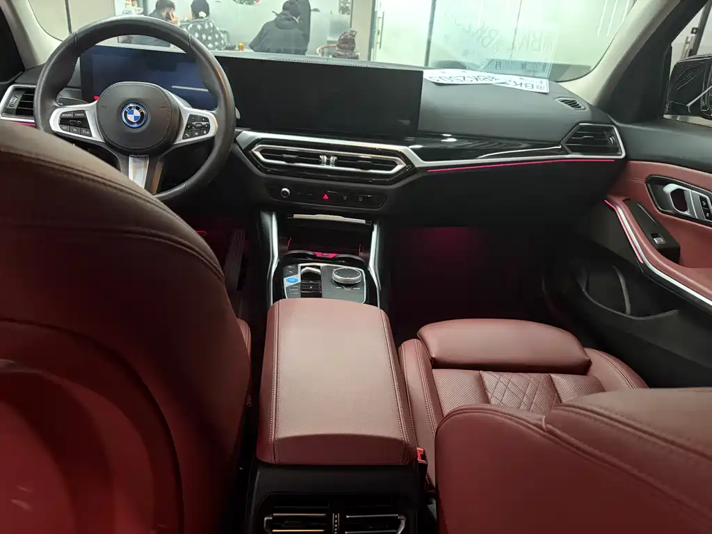 BMW BMW i3 2024 eDrive 35 L 2024 - thumbnail 7