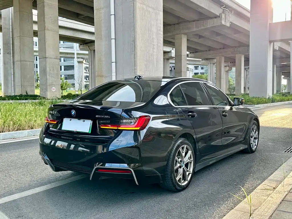 BMW BMW i3 2024 eDrive 35 L 2024 - thumbnail 8