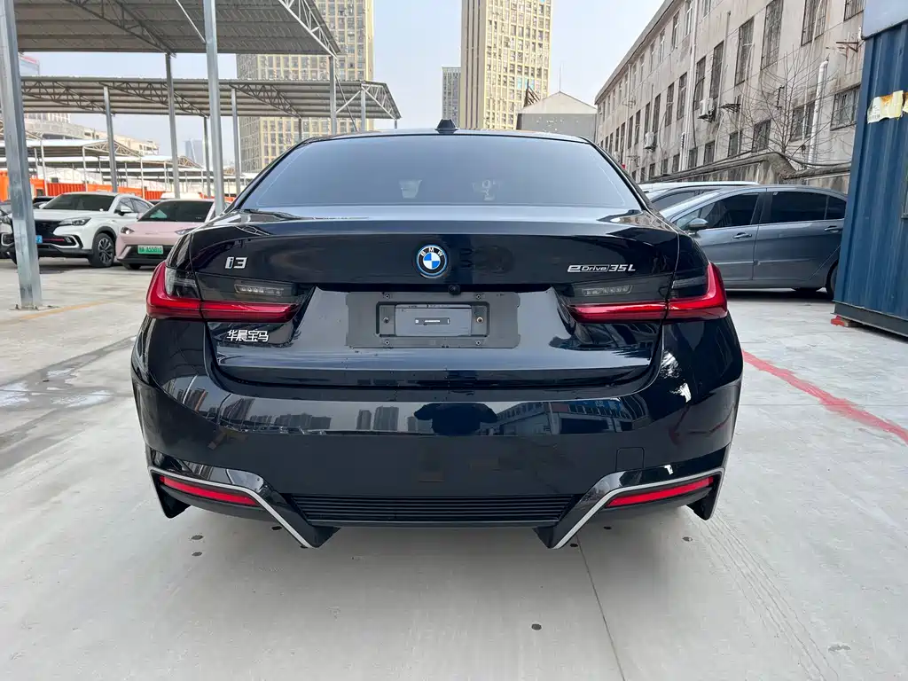 BMW BMW i3 2025 eDrive 35 L 2024 - thumbnail 14