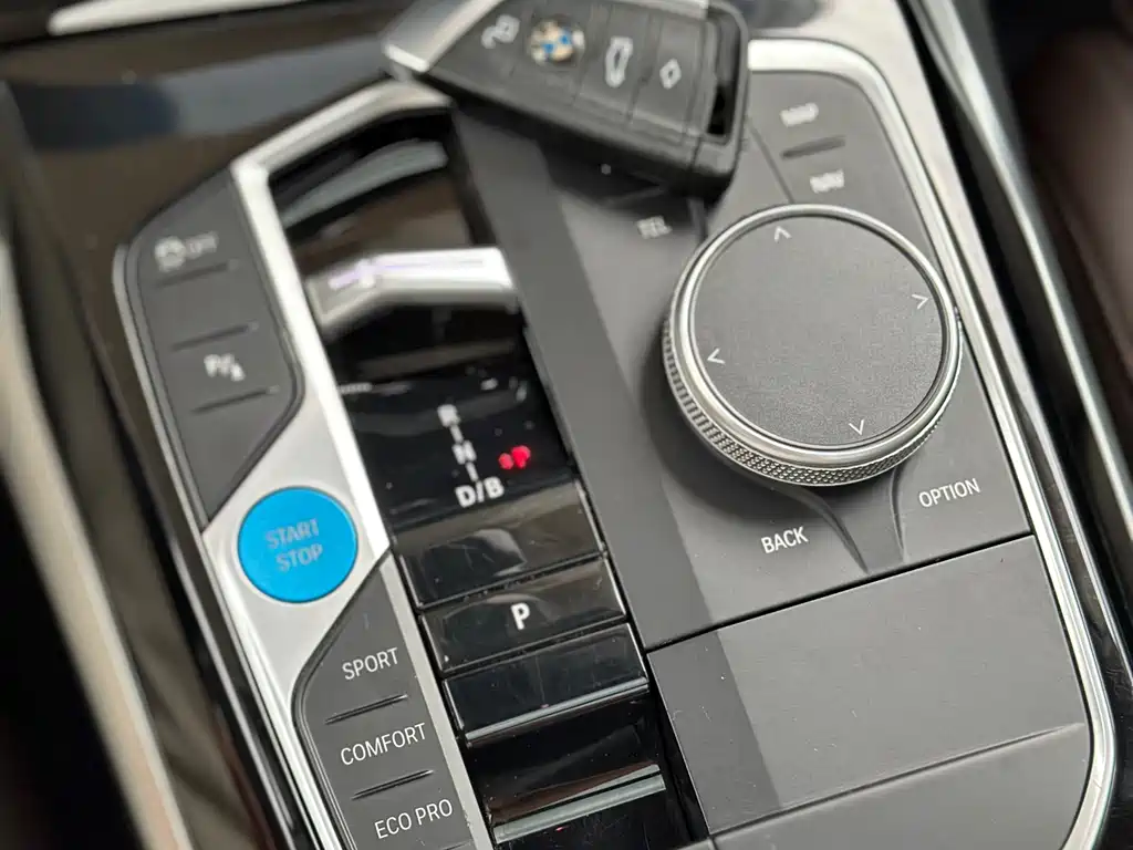 BMW BMW i3 2024 eDrive 35 L 2024 - thumbnail 11