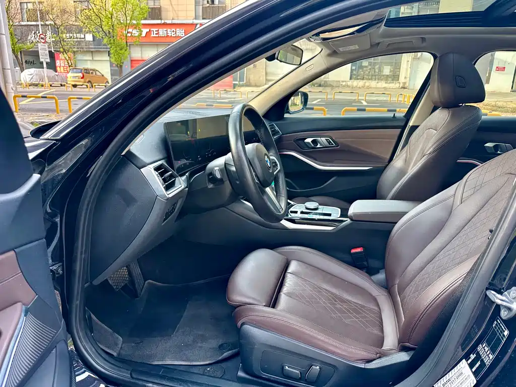 BMW BMW i3 2024 eDrive 35 L 2024 - thumbnail 12