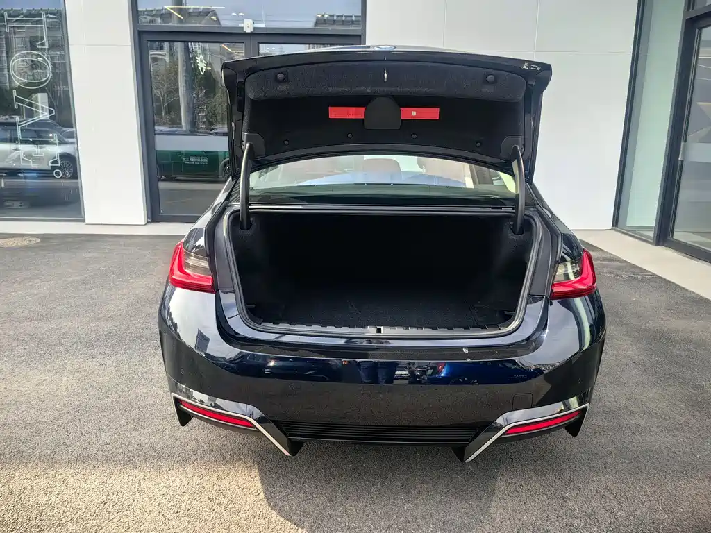 BMW BMW i3 2025 eDrive 35 L 2025 - thumbnail 14