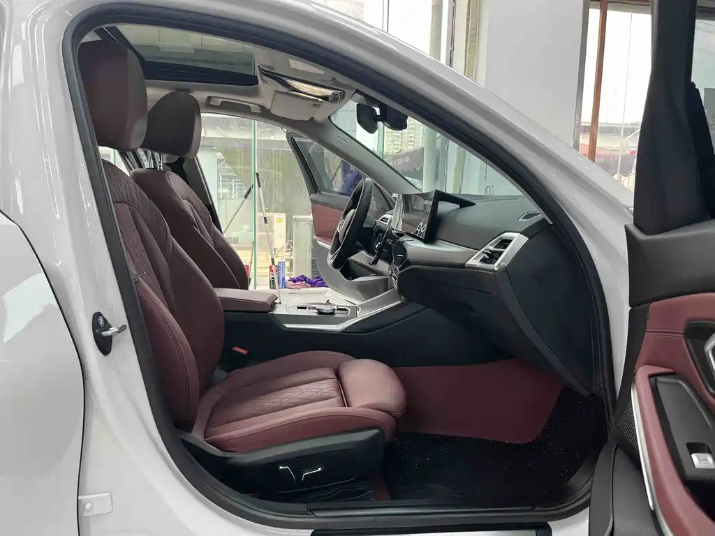 BMW BMW i3 2025 eDrive 35 L 2025 - thumbnail 12