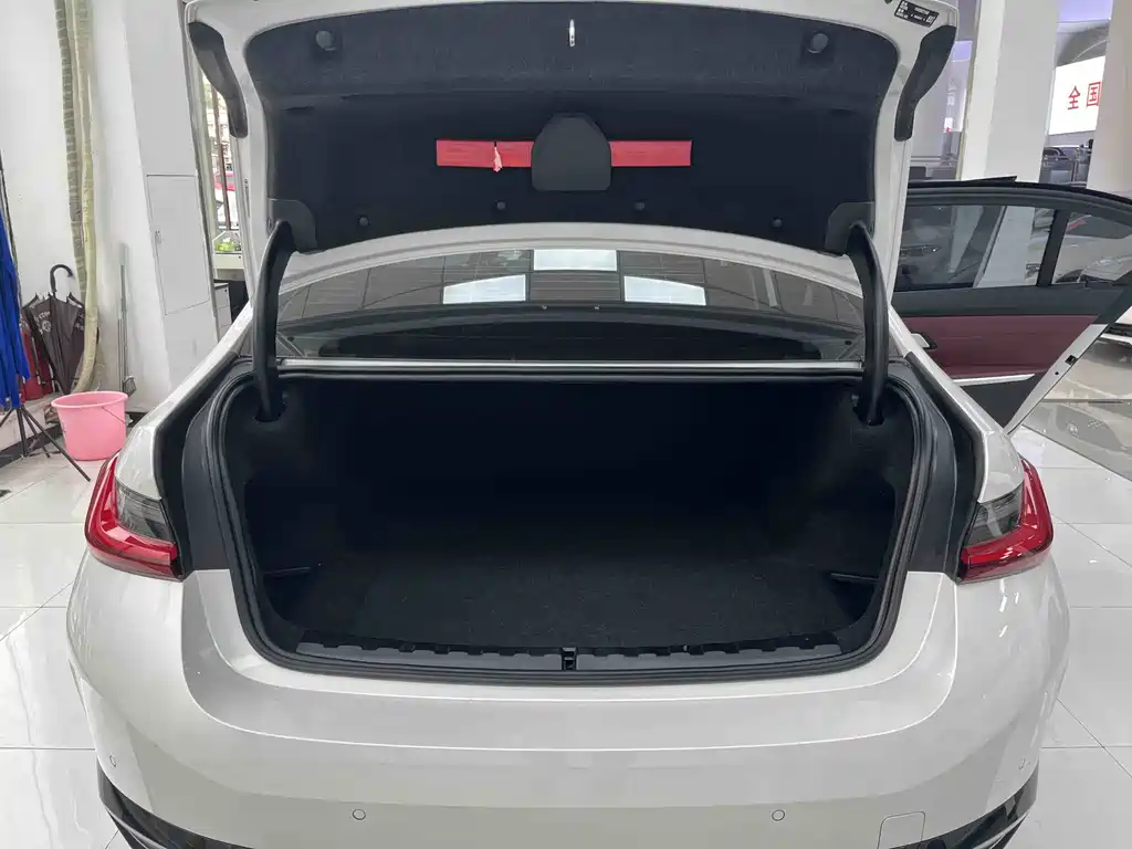 BMW BMW i3 2025 eDrive 35 L 2025 - thumbnail 17