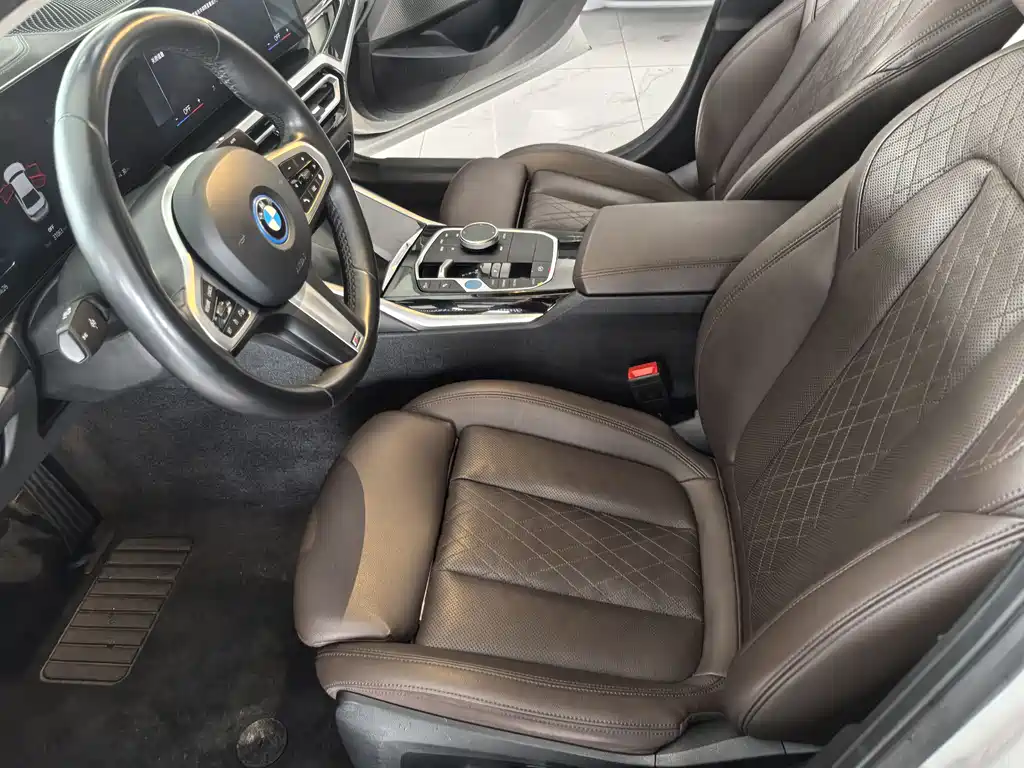 BMW BMW i3 2024 eDrive 35 L 2024 - thumbnail 4