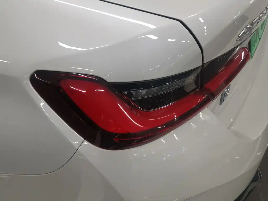 BMW BMW i3 2024 eDrive 35 L 2023 - thumbnail 12