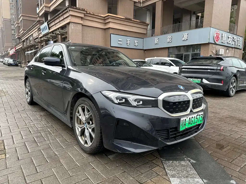 BMW BMW i3 2024 eDrive 35 L 2024 - thumbnail 3