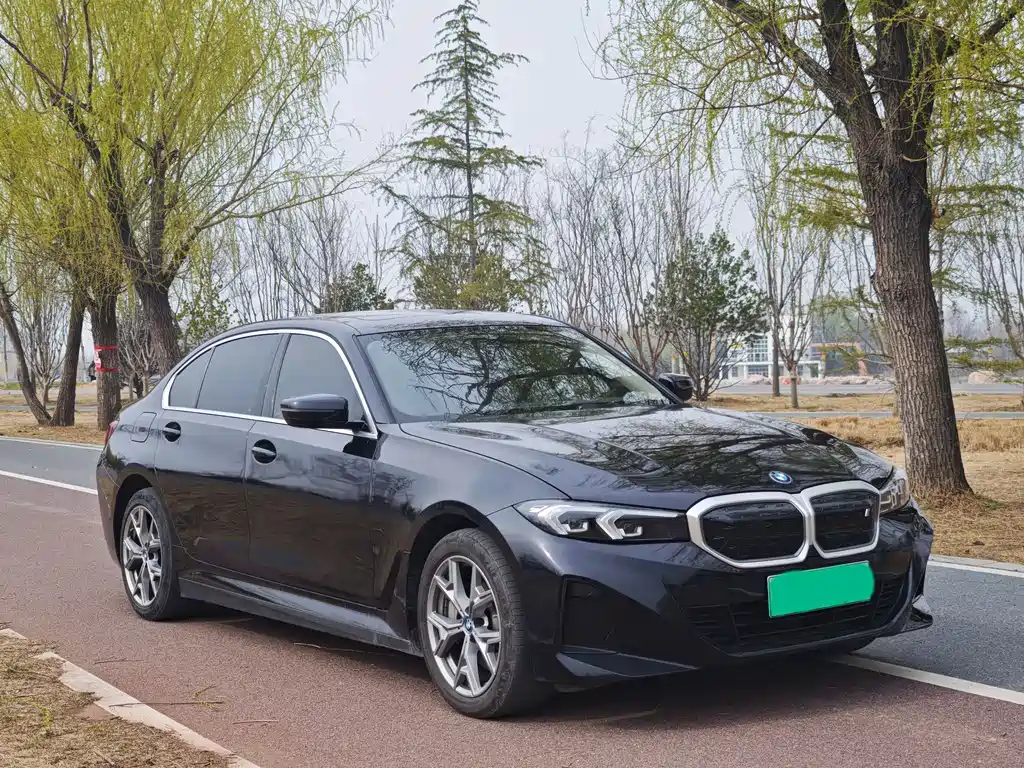 BMW BMW i3 2024 eDrive 35 L 2024 - thumbnail 3