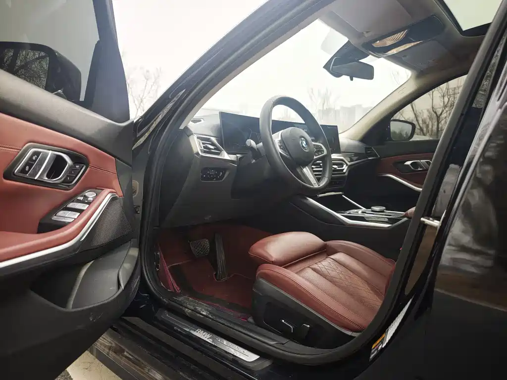 BMW BMW i3 2024 eDrive 35 L 2024 - thumbnail 4