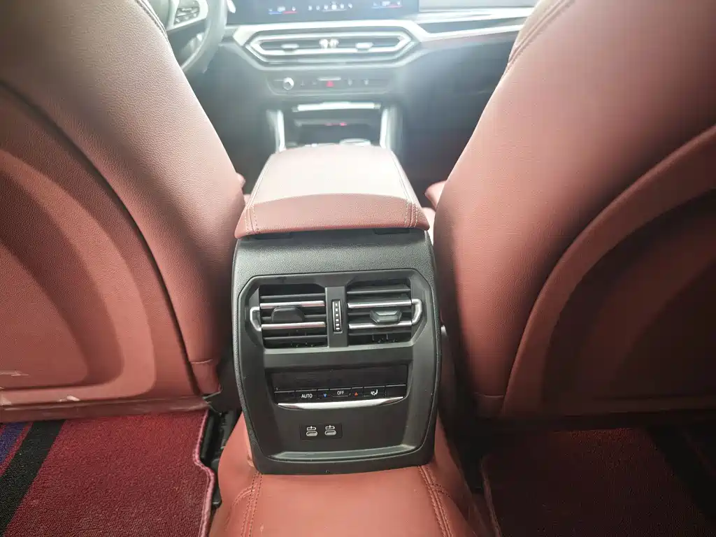 BMW BMW i3 2024 eDrive 35 L 2024 - thumbnail 9