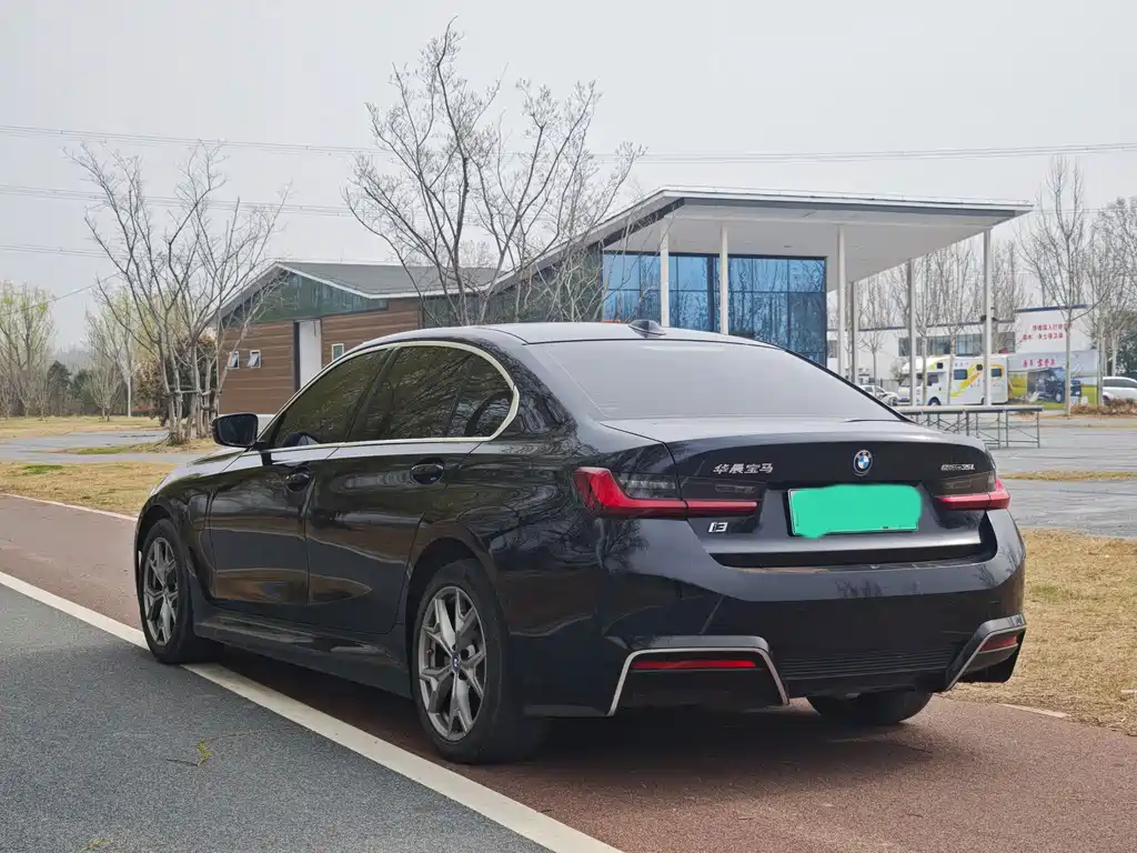BMW BMW i3 2024 eDrive 35 L 2024 - thumbnail 13