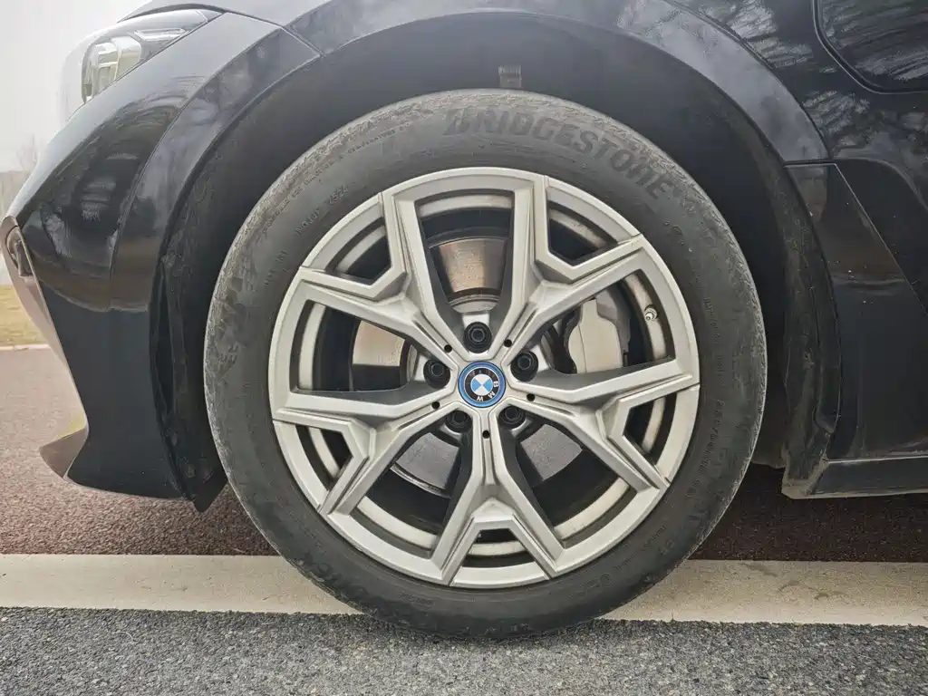 BMW BMW i3 2024 eDrive 35 L 2024 - thumbnail 16