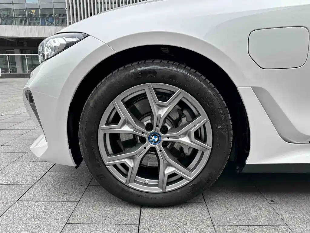 BMW BMW i3 2024 eDrive 35 L 2025 - thumbnail 6