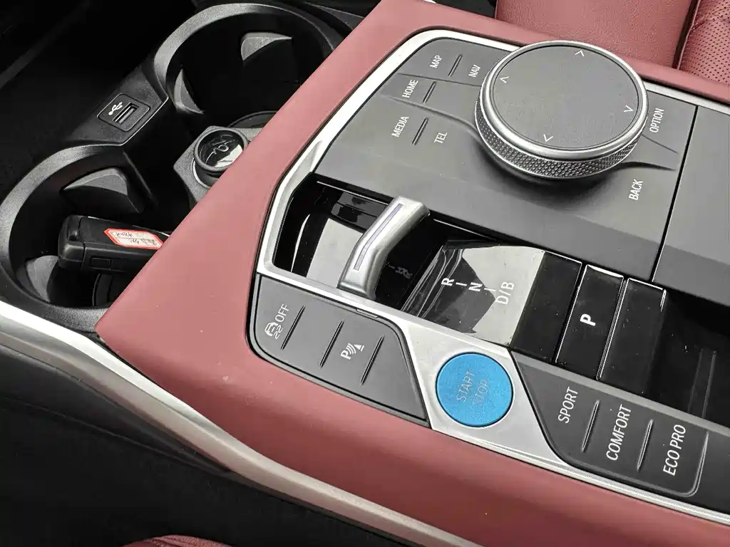 BMW BMW i3 2024 eDrive 35 L 2025 - thumbnail 11