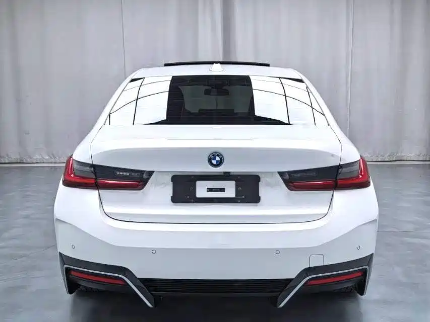 BMW BMW i3 2024 eDrive 35 L 2024 - thumbnail 8