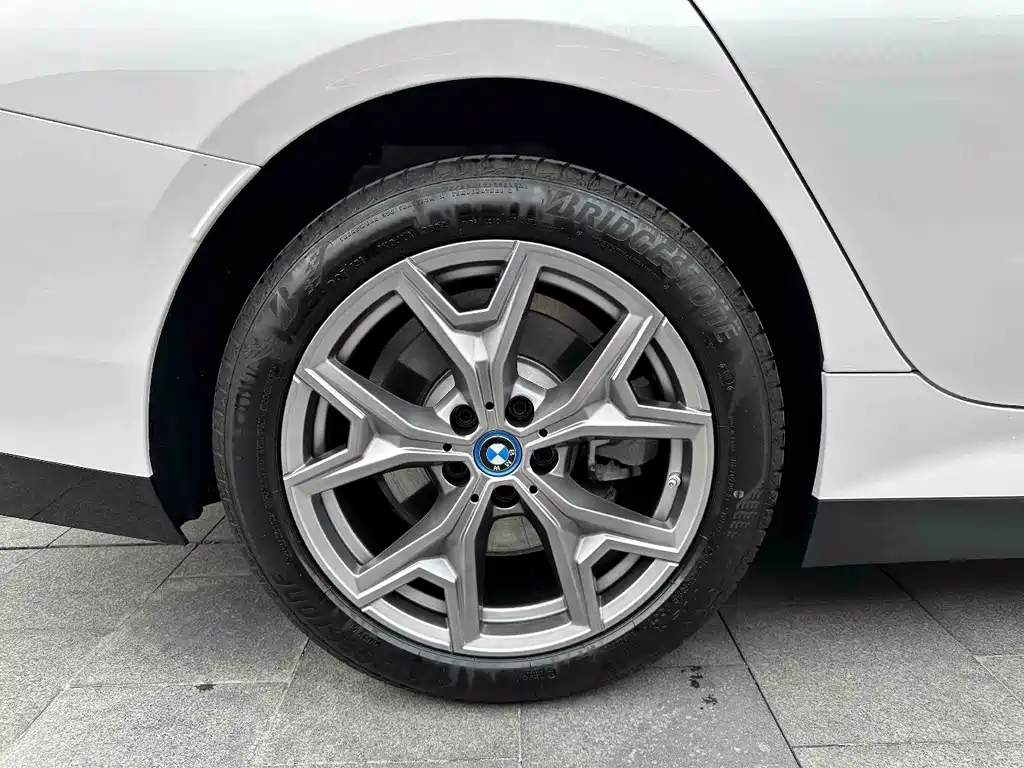 BMW BMW i3 2024 eDrive 35 L 2025 - thumbnail 19