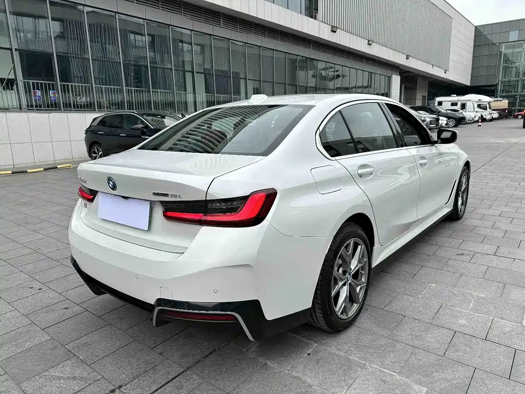 BMW BMW i3 2024 eDrive 35 L 2025 - thumbnail 20