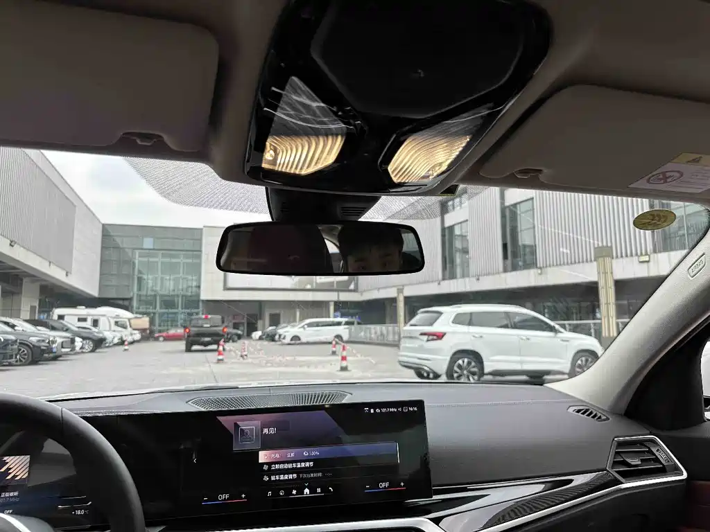 BMW BMW i3 2024 eDrive 35 L 2025 - thumbnail 29