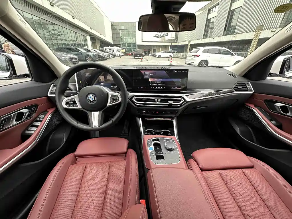 BMW BMW i3 2024 eDrive 35 L 2025 - thumbnail 30