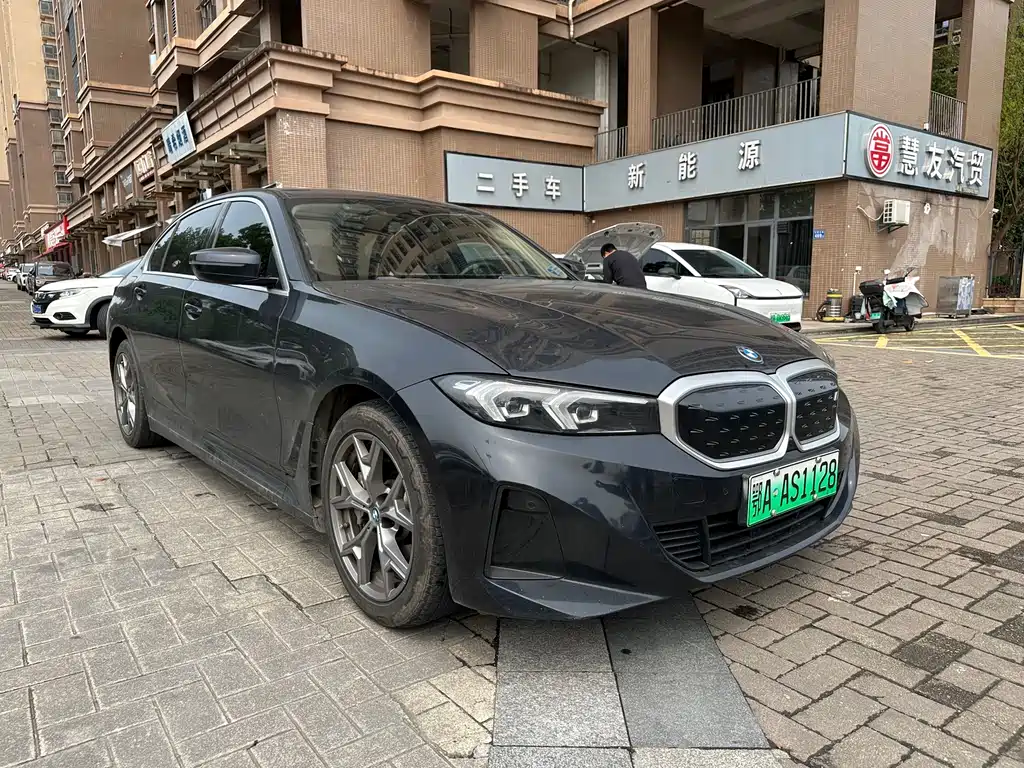 BMW BMW i3 2024 eDrive 35 L 2024 - thumbnail 3